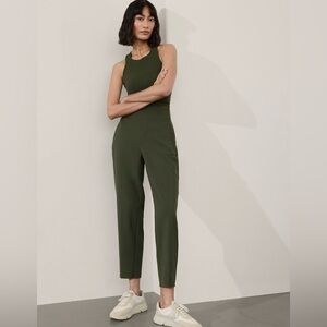 ATHLETA Endless High Rise Pant in Aspen Olive EUC